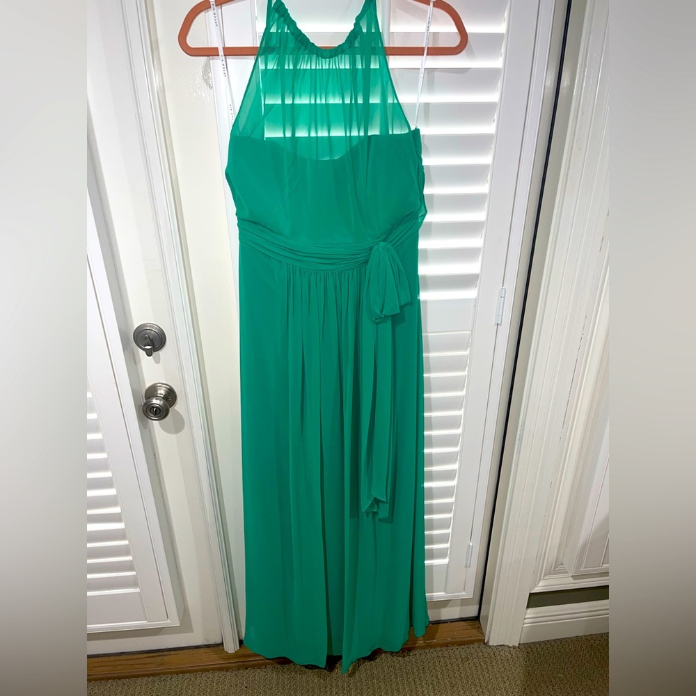 Halter floor length chiffon green dress; size 8